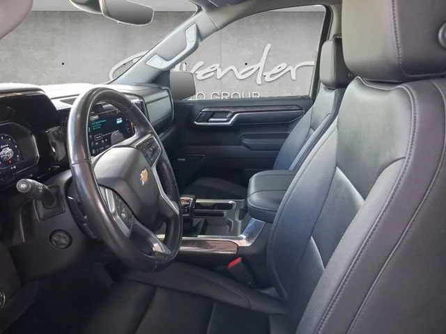 Used 2023 IRIDESCENT PEARL TRICOAT Chevrolet LTZ image 20