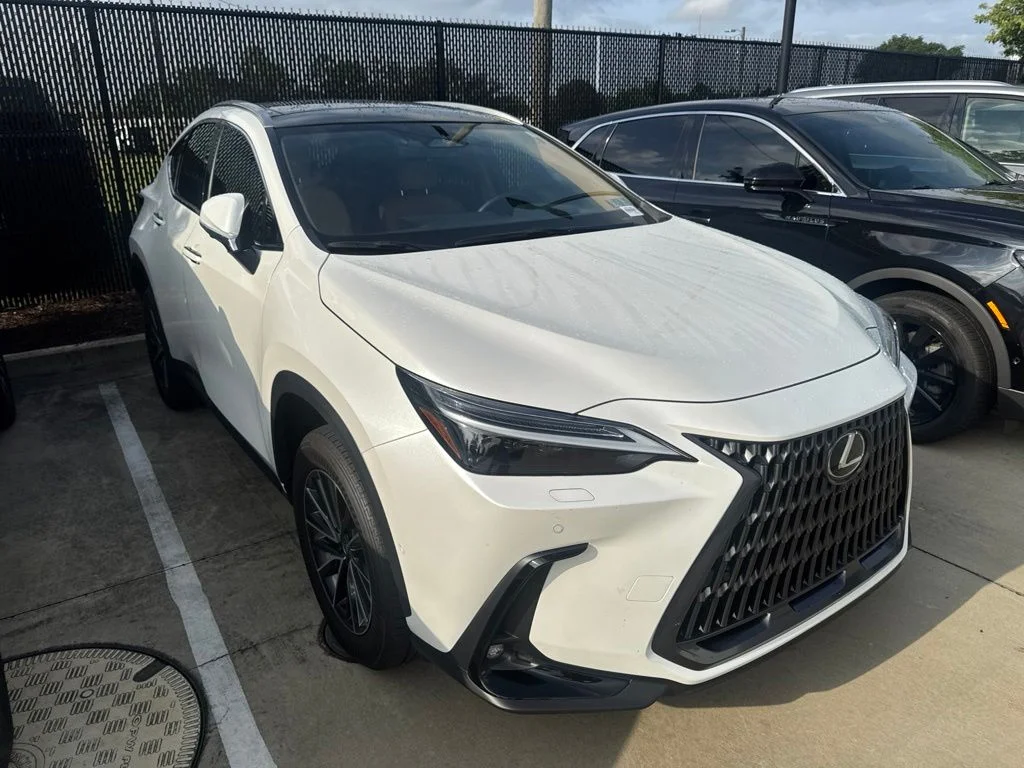Used 2025 White Lexus 350h Luxury image 1