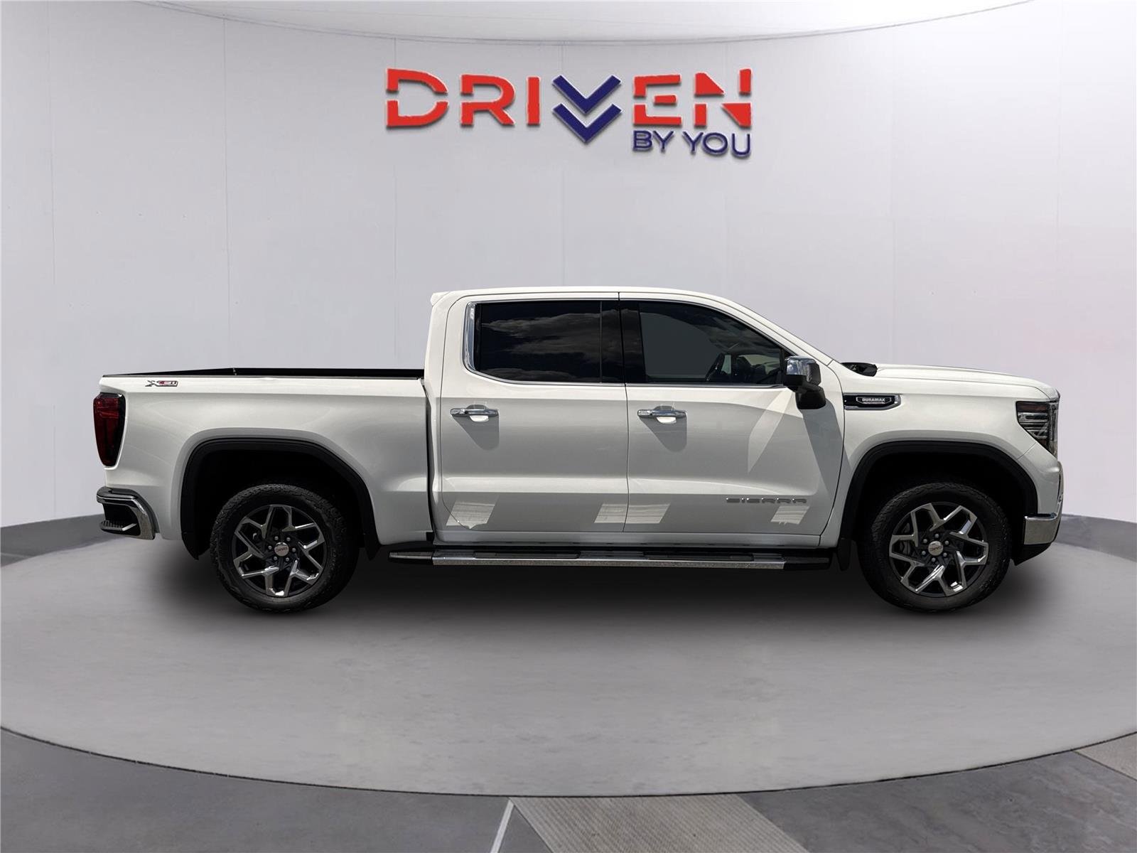 New 2026 Summit White GMC SLT image 3