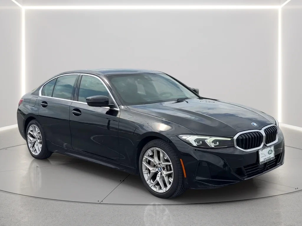 Used 2025 Black BMW 330i image 3