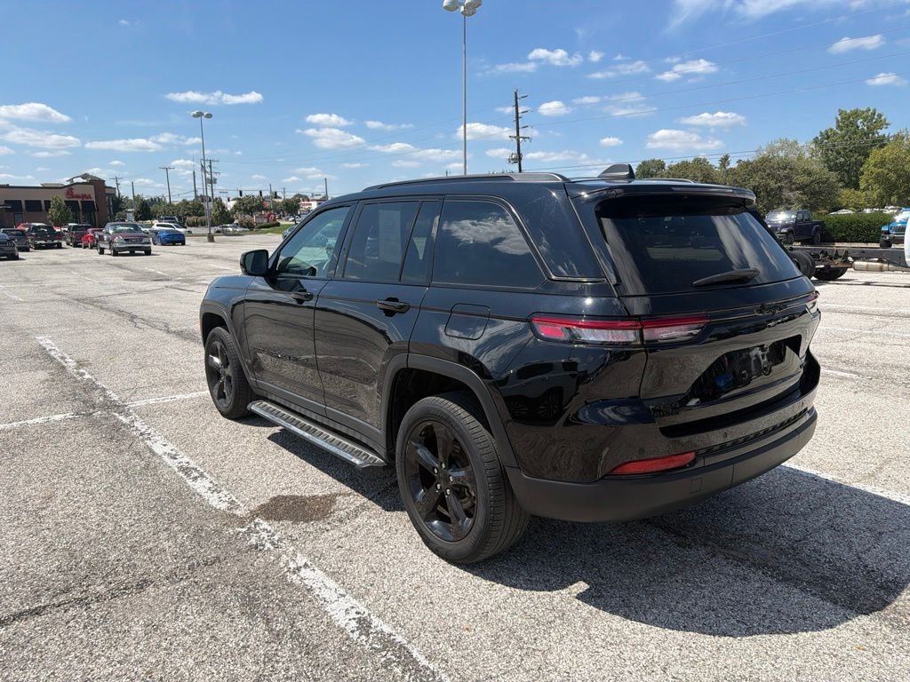 Used 2023 Black Jeep Limited image 3
