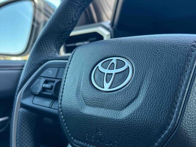 Certified Used 2024 WIND CHILL PEARL Toyota  image 30