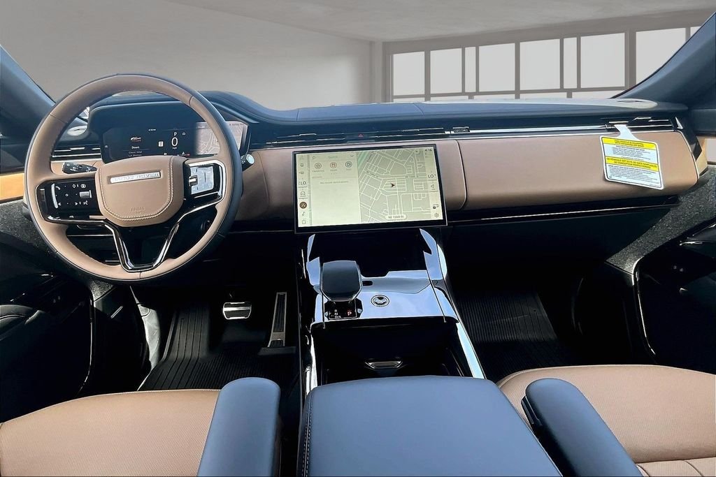 New 2026  Land Rover Dynamic SE image 5