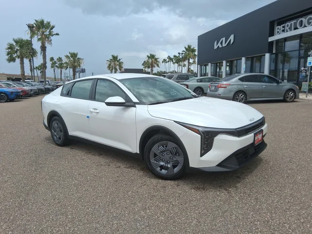 2026 Kia K4 LX