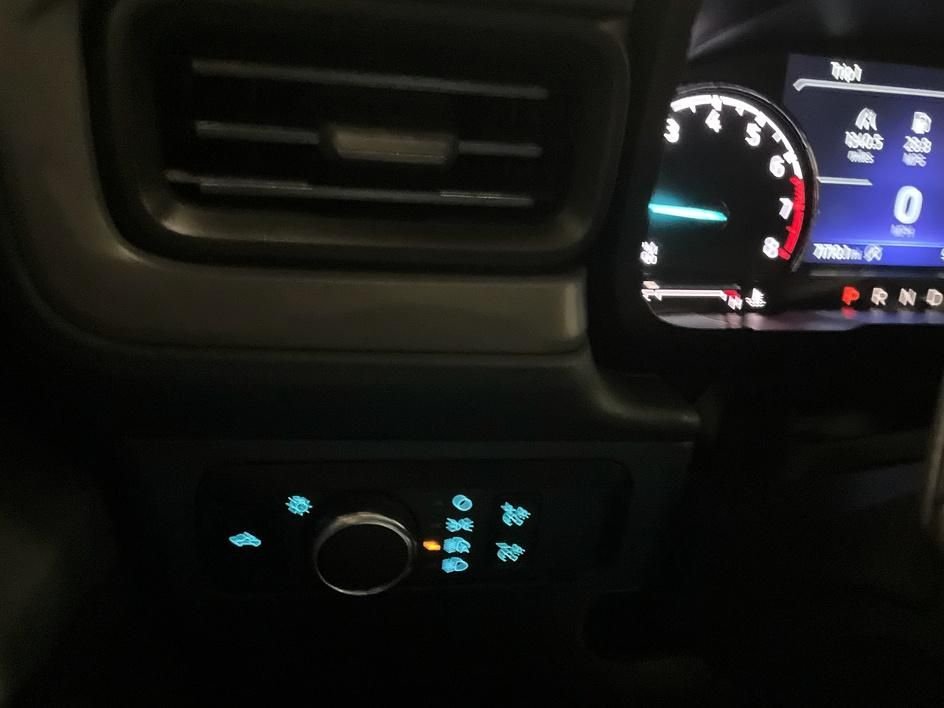 Used 2024 Gray Ford Lariat image 25