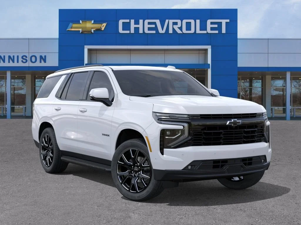New 2026 Summit White Chevrolet RST image 7