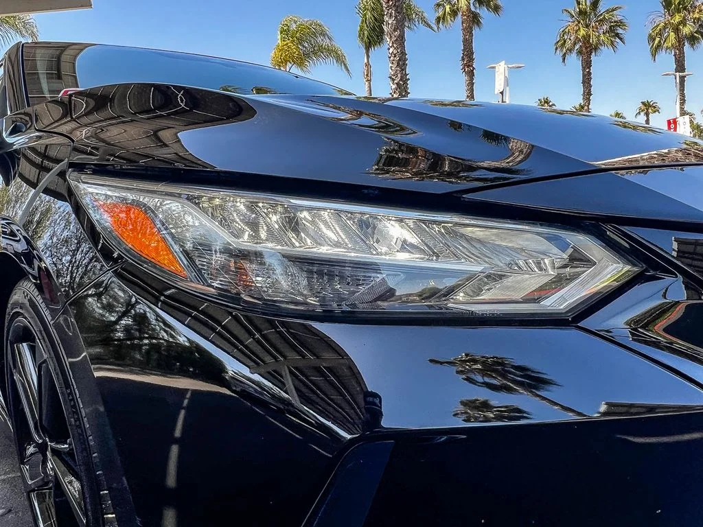Used 2022 Black Nissan SR image 7