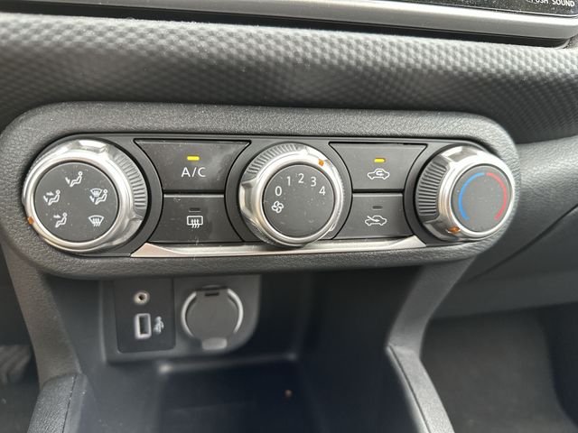 Used 2024 Gray Nissan S image 18