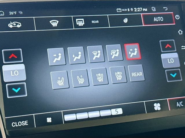 Used 2016 Granite Crystal Metallic Clearcoat Dodge SXT image 19