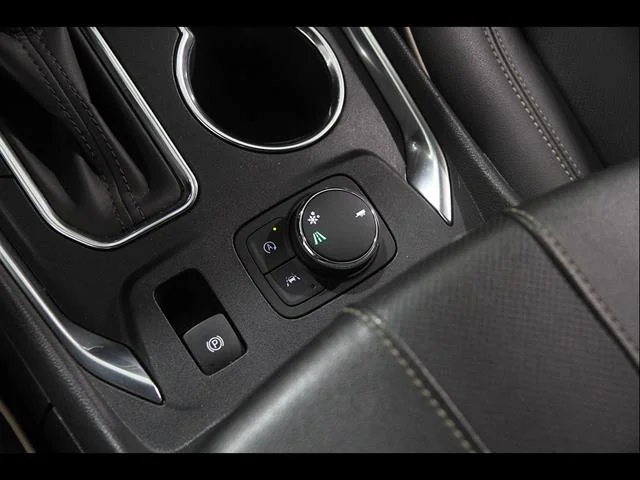Certified Used 2022 Summit White Chevrolet Premier image 18