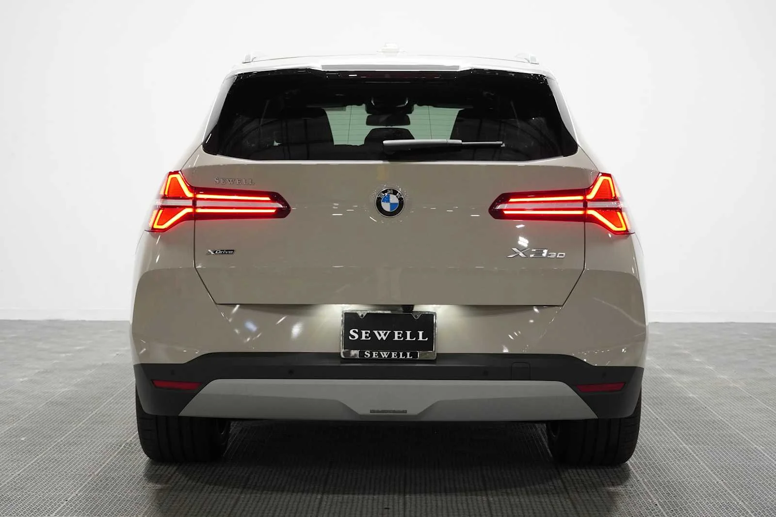New 2026 Dune Grey Metallic BMW 30 xDrive image 5