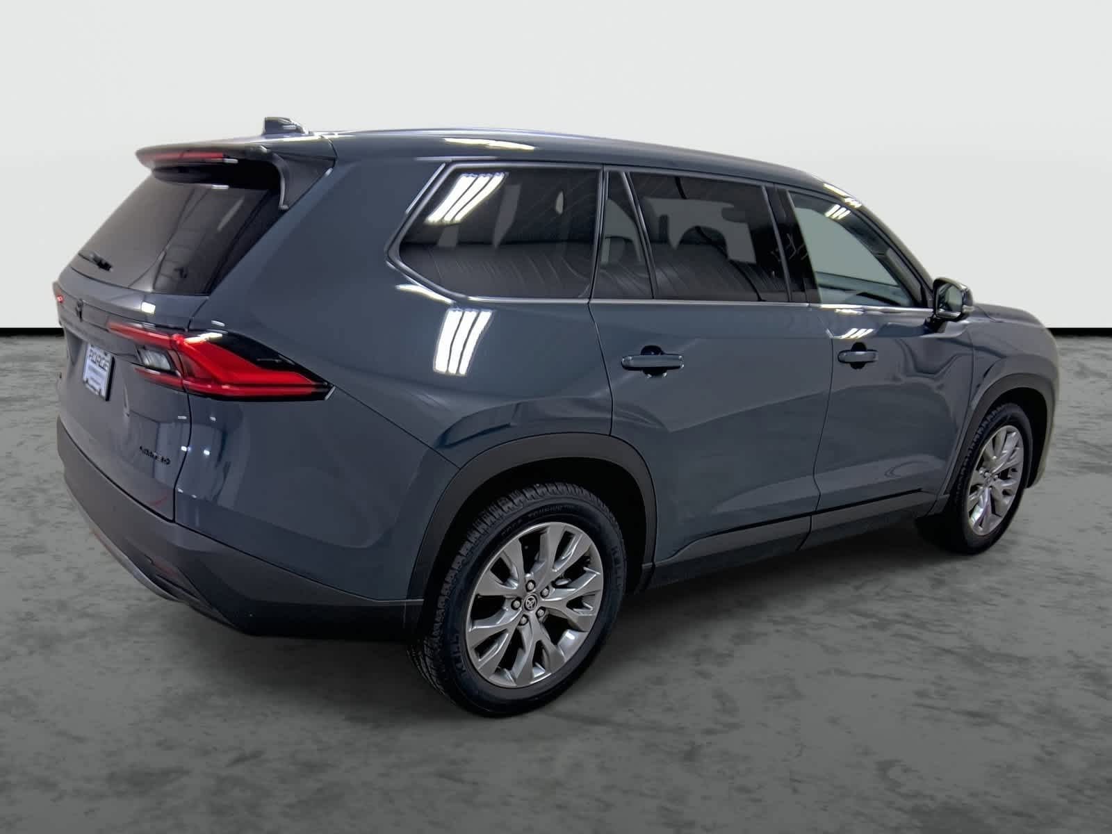 Used 2024 Toyota Grand Highlander Limited with VIN 5TDAAAB53RS043239 for sale in Minneapolis, Minnesota