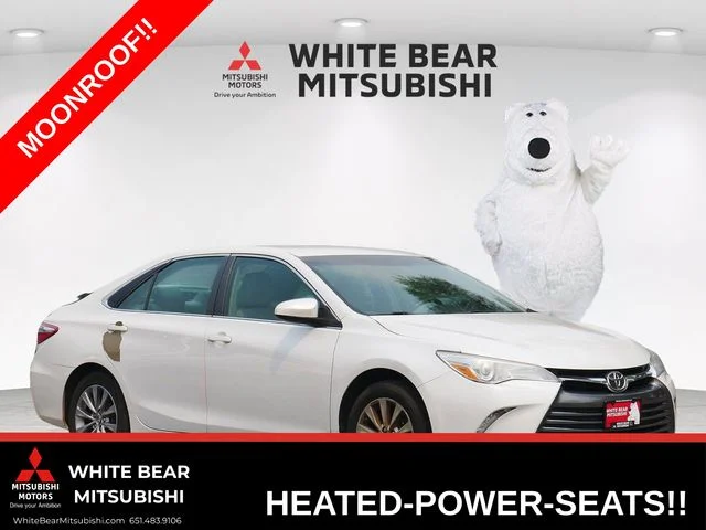 Used 2015 Blizzard Pearl Toyota XLE image 1