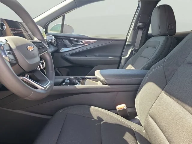 New 2025 Sterling Gray Metallic Chevrolet LT image 22