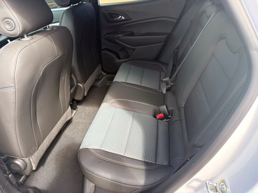 New 2026 Summit White Chevrolet LT image 33