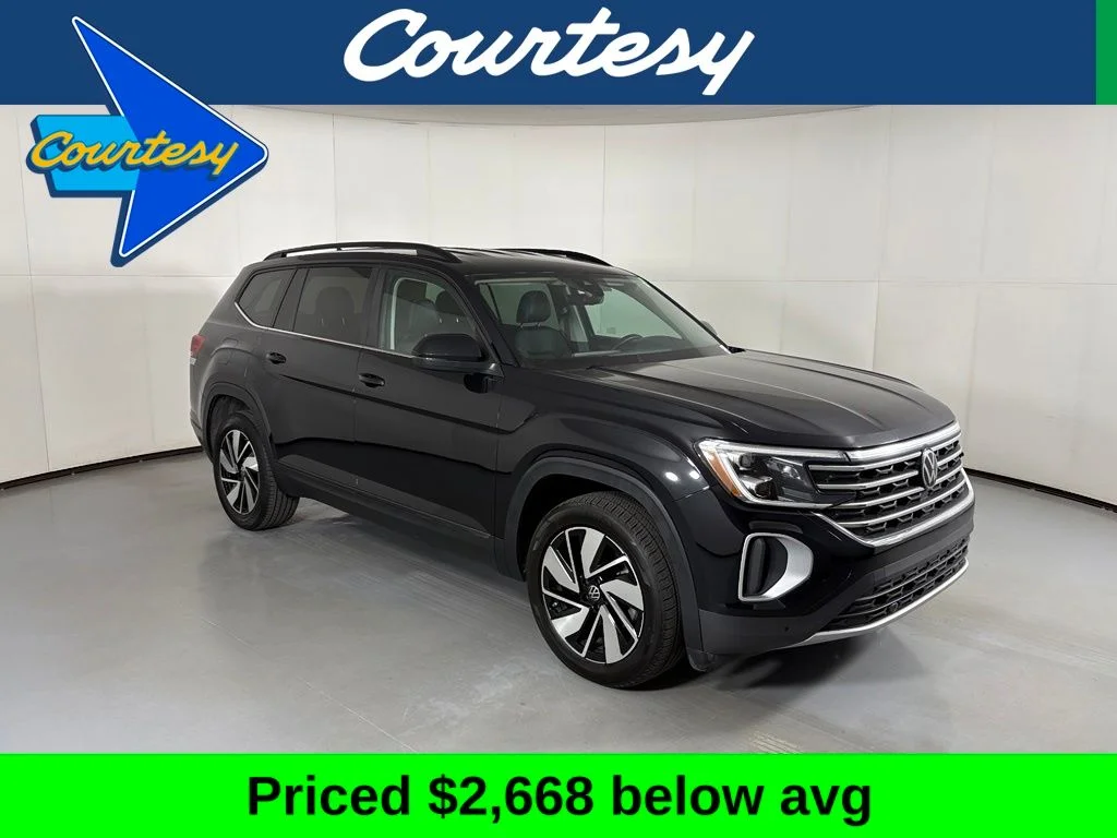 Used 2025 Black Volkswagen 2.0T SE w/Technology image 1
