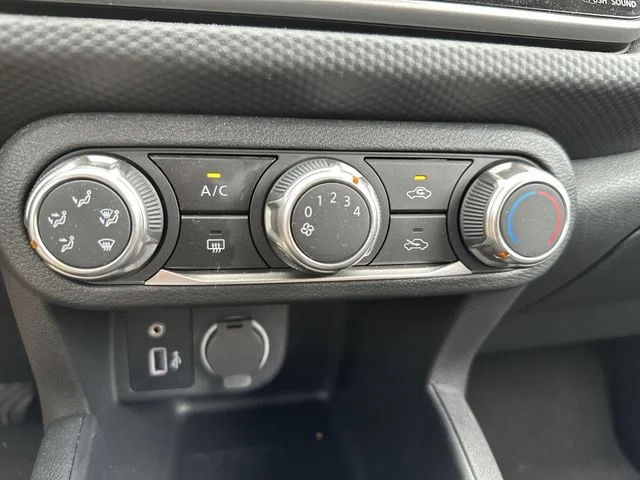 Used 2024 Gray Nissan S image 18
