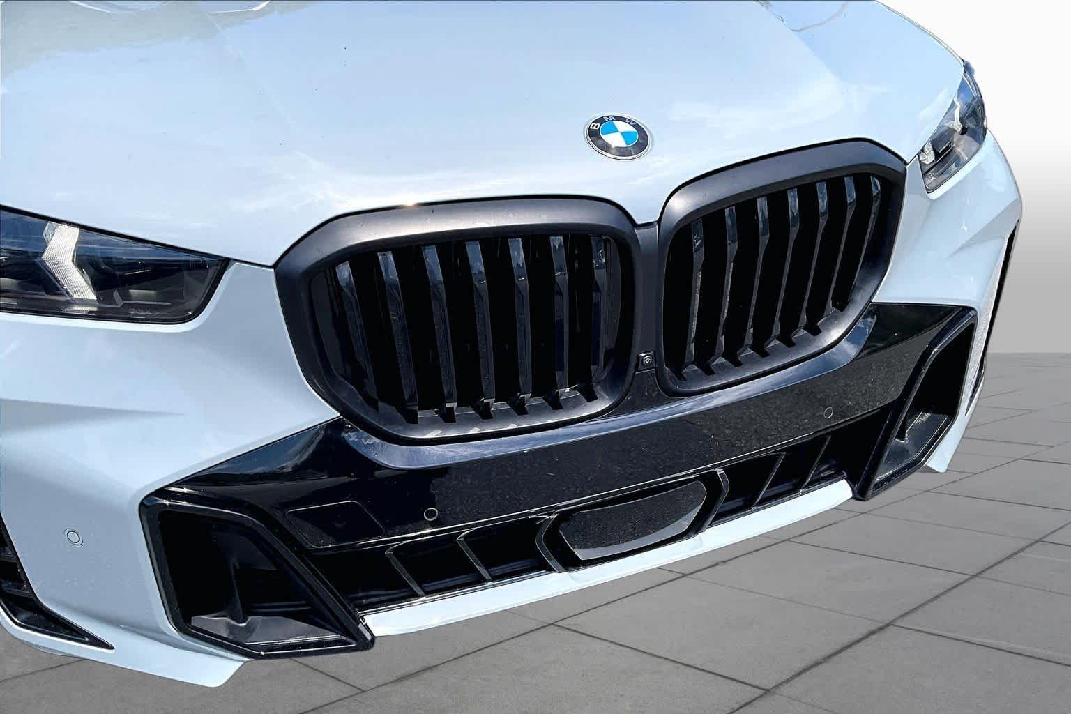 Used 2025 Brooklyn Grey Metallic BMW xDrive40i image 30