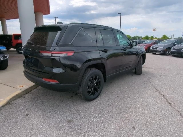 New 2026 Black Jeep Altitude image 34