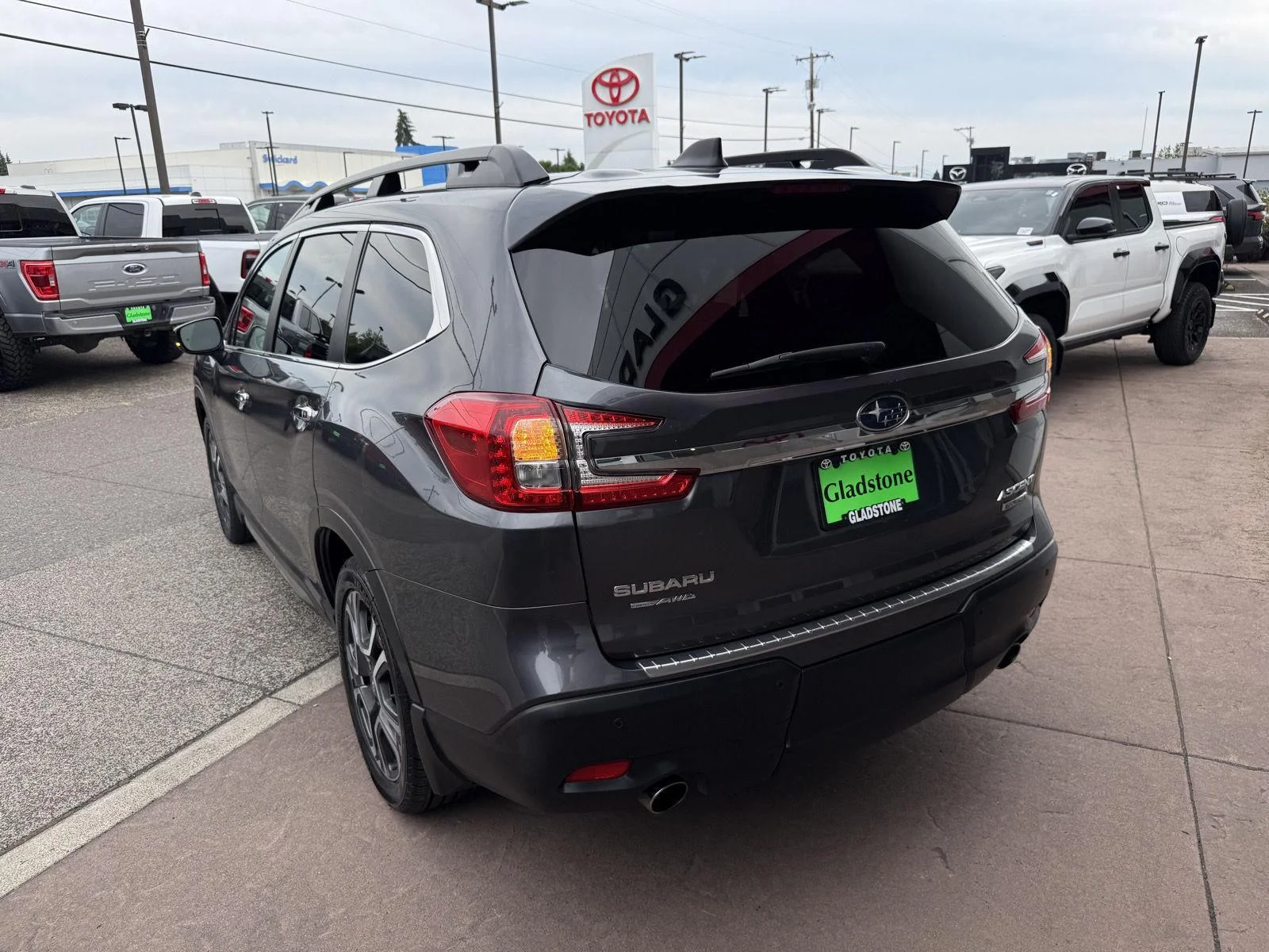 Used 2024 Magnetite Gray Metallic Subaru Touring image 4