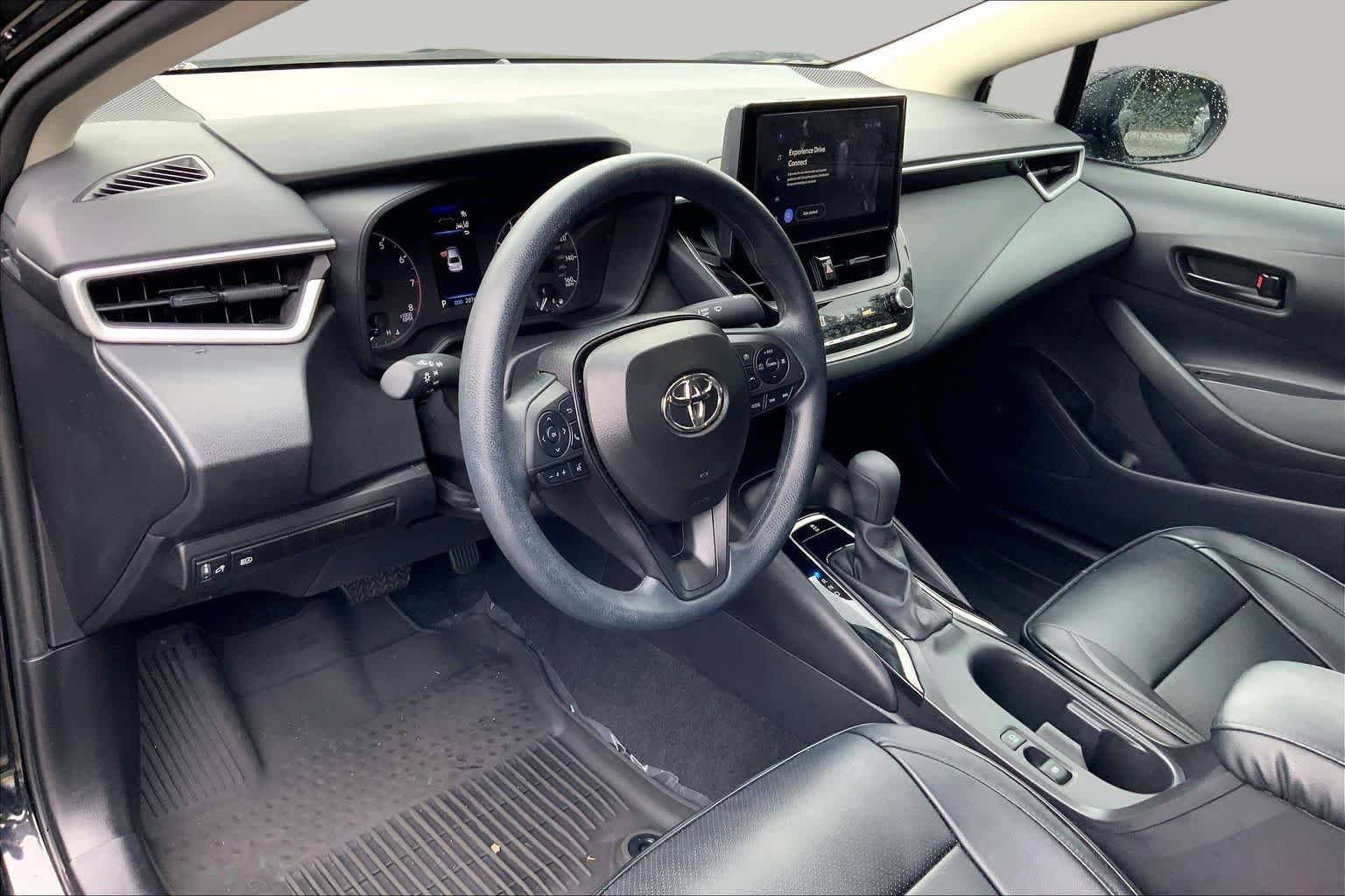 Used 2025 Midnight Black Metallic Toyota LE image 17