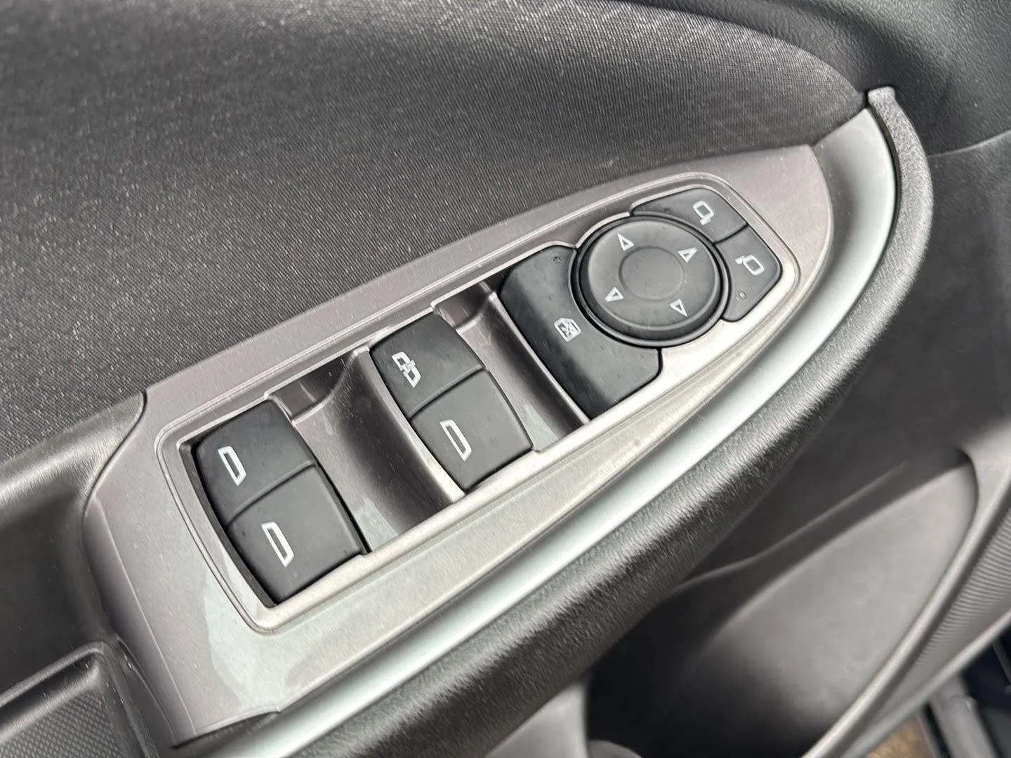 Used 2023 Mosaic Black Metallic Chevrolet  image 16