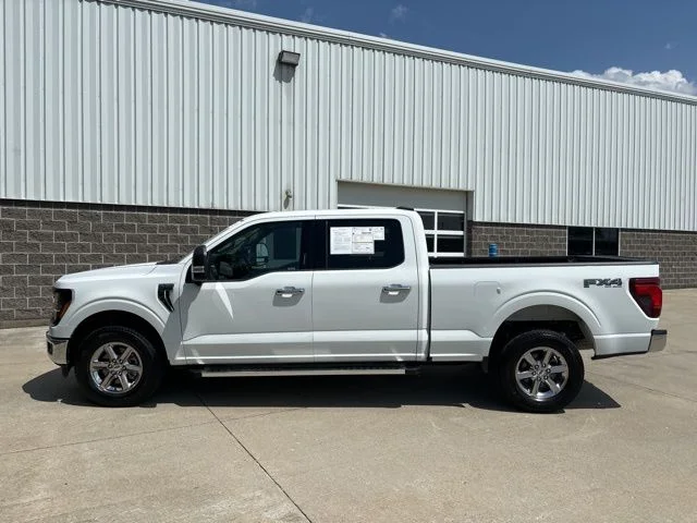 Certified Used 2024 Oxford White Clearcoat Ford XLT image 10