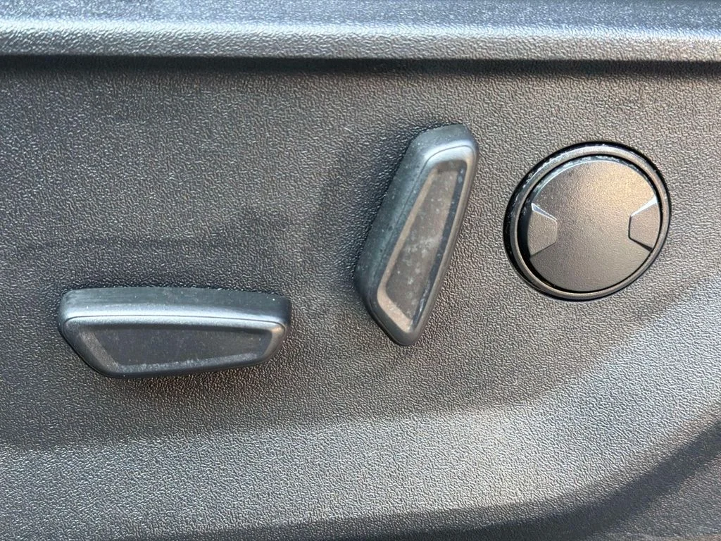 Used 2023 Carbonized Gray Metallic Ford XLT image 18