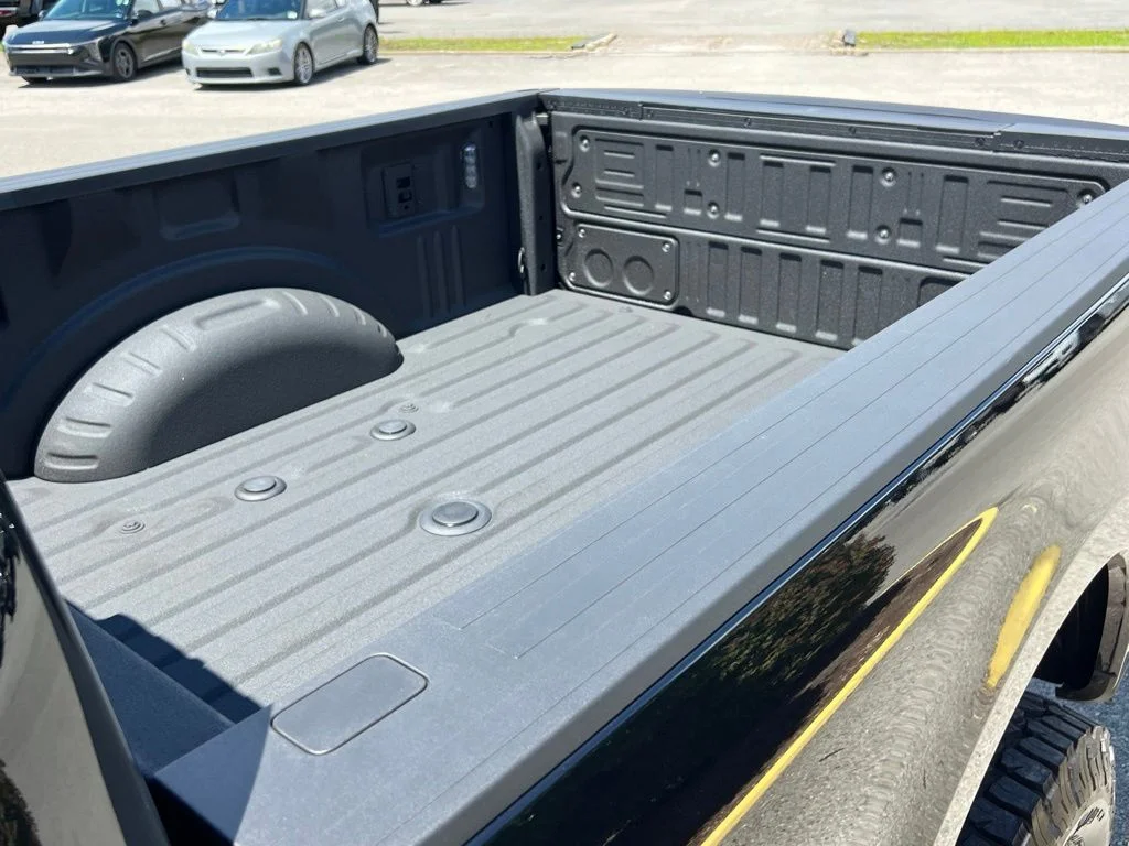 New 2026 Agate Black Metallic Ford F-250® Lariat® image 17