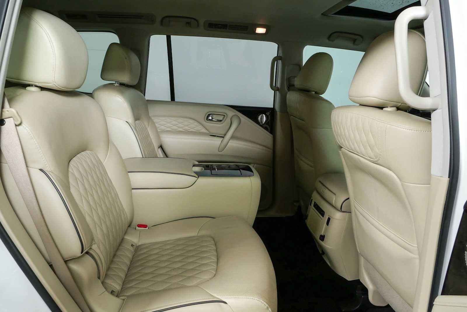 Used 2020 Moonstone White INFINITI LUXE image 25