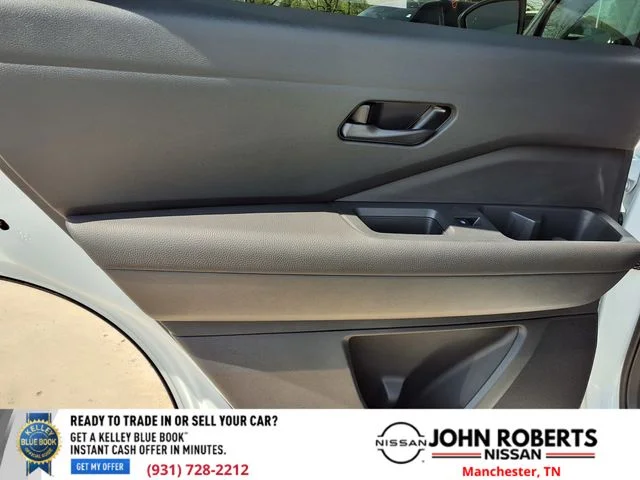 New 2026 Everest White Pearl TriCoat / Super Black Two-tone Nissan Rock Creek® image 11