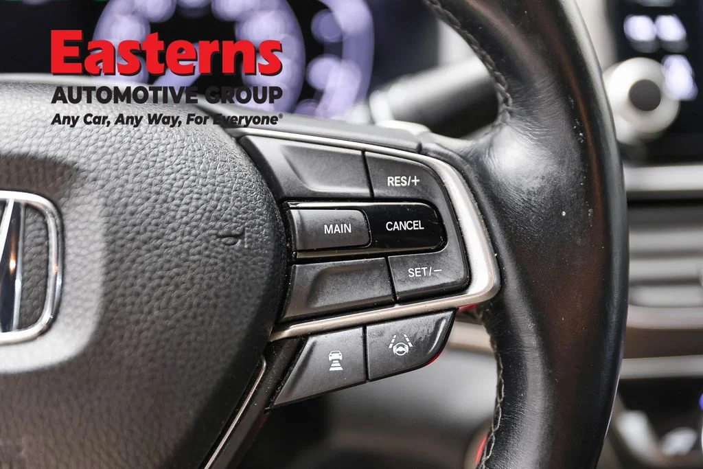 Used 2018 Blue Honda Sport image 15