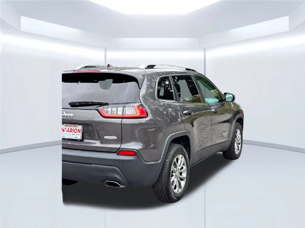 Used 2019 Gray Jeep Latitude Plus image 48