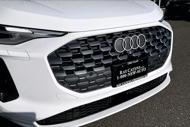 Used 2025 White Audi 2.0T Premium image 33