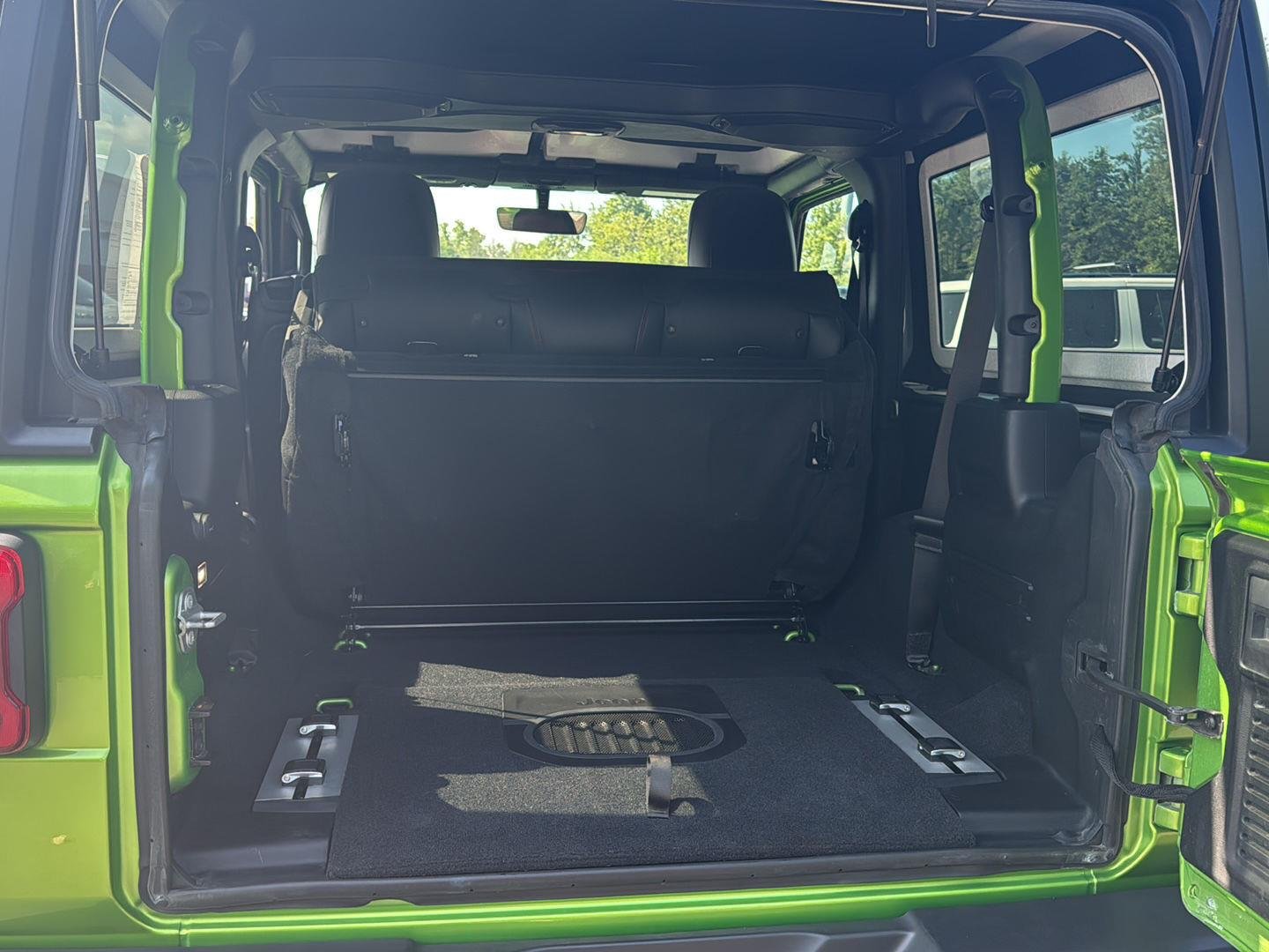 Used 2018 Mojito! Clearcoat Jeep Rubicon image 14