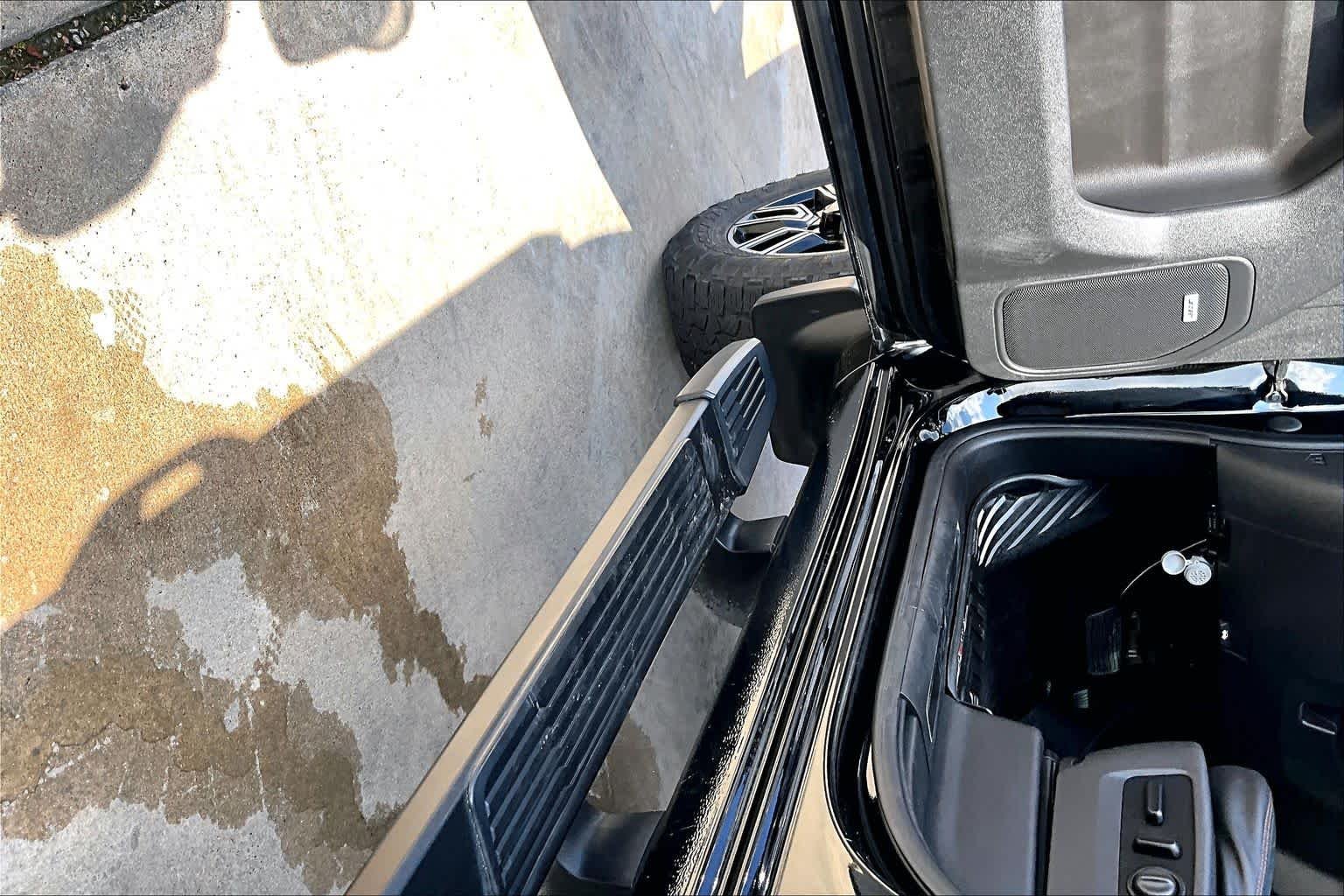 Used 2020 Onyx Black GMC AT4 image 15