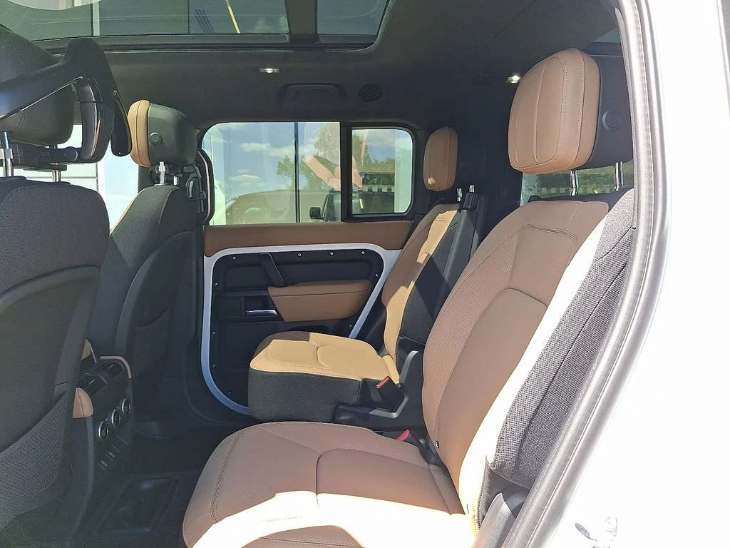 New 2026  Land Rover V8 image 6