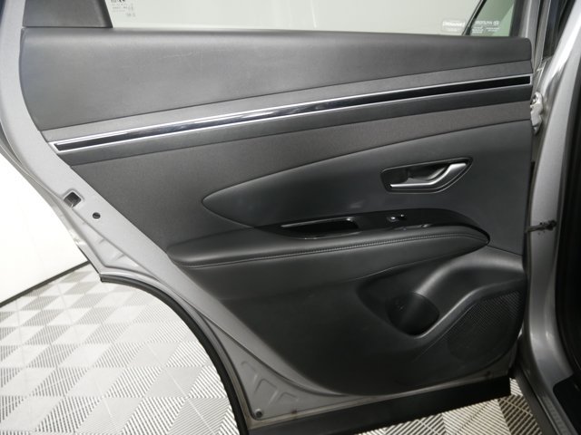 Used 2022 Shimmering Silver Hyundai SEL Convenience image 12