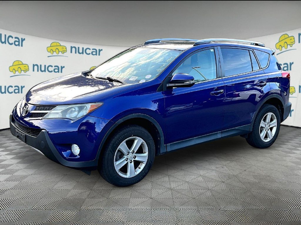 Used 2014 Blue Toyota XLE image 3