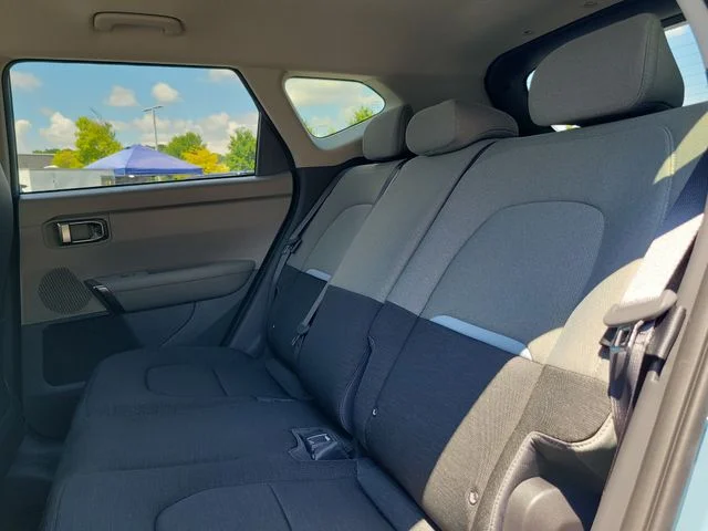 New 2027 Frost Blue / Black Roof Kia S image 9