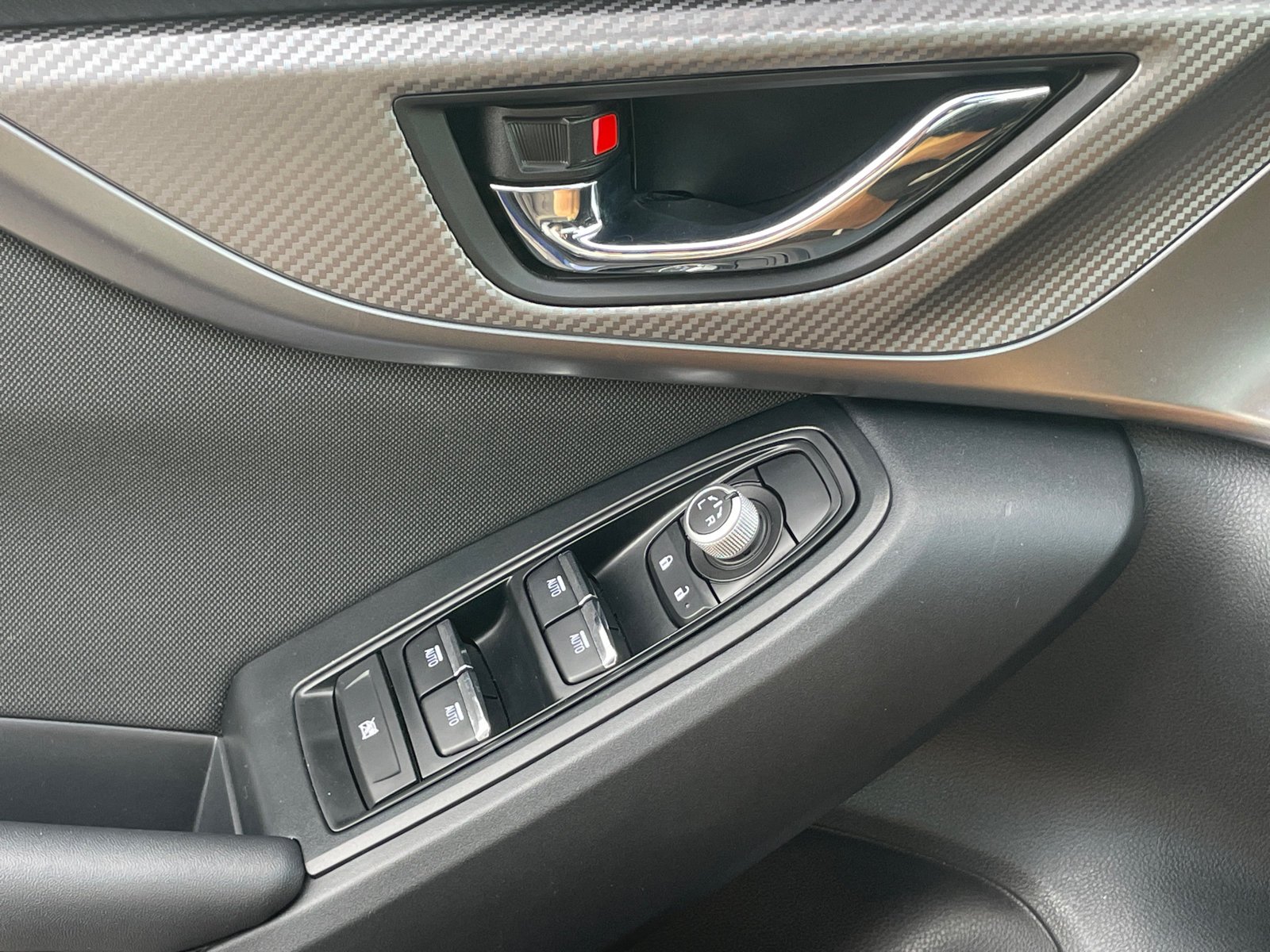 Used 2022 Sapphire Blue Subaru Premium image 18