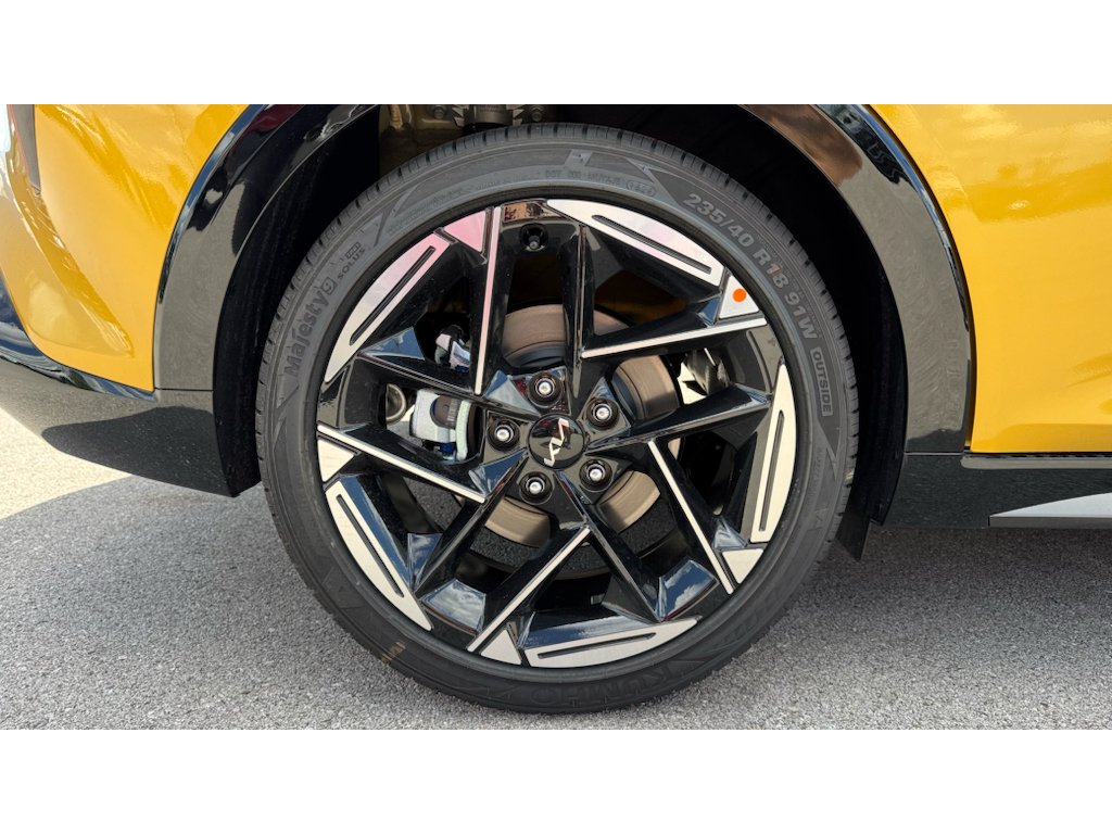 New 2026 Sparkling Yellow Kia GT-Line image 31
