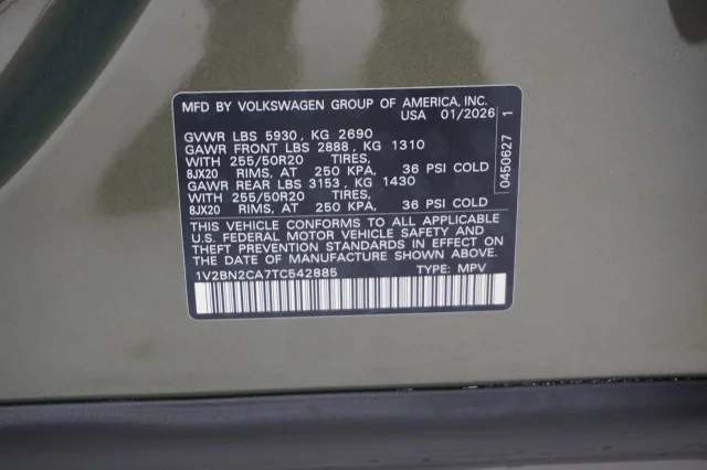 New 2026 Avocado Green Pearl Volkswagen 2.0T SEL image 38