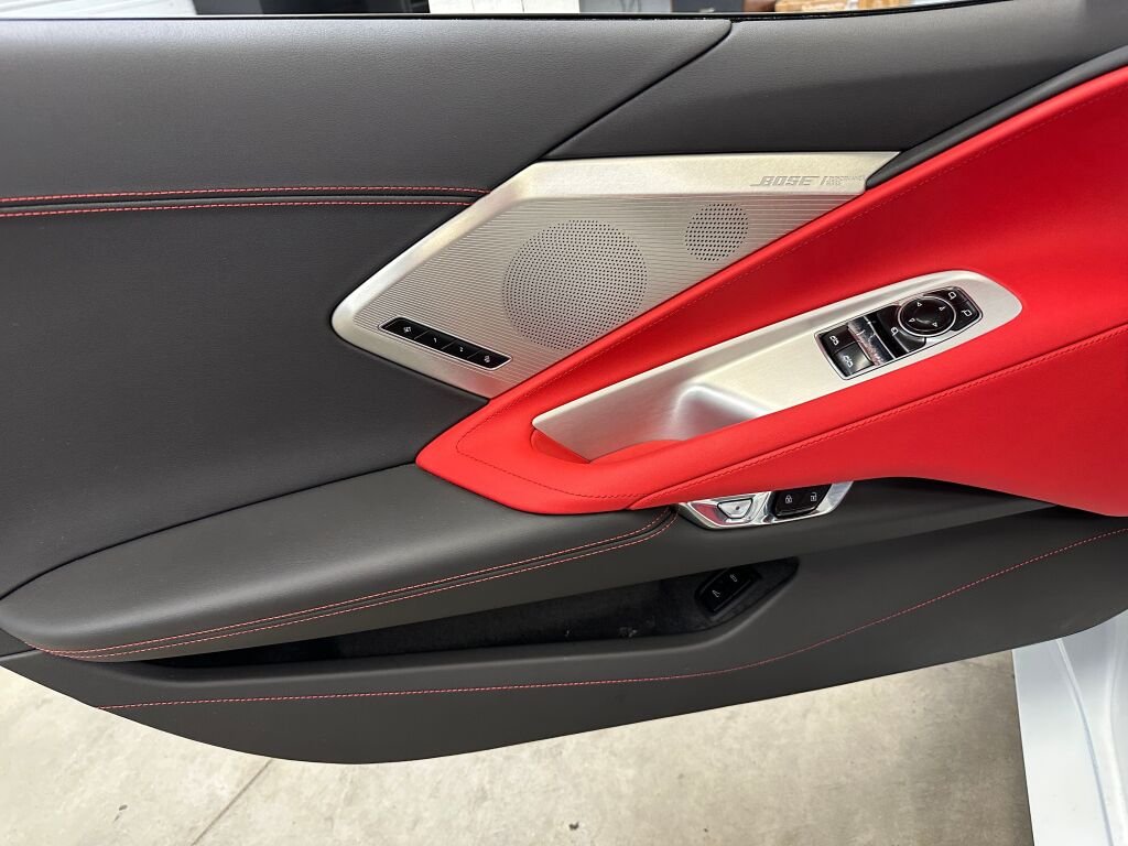2023 Chevrolet Corvette 2LT - Photo 6