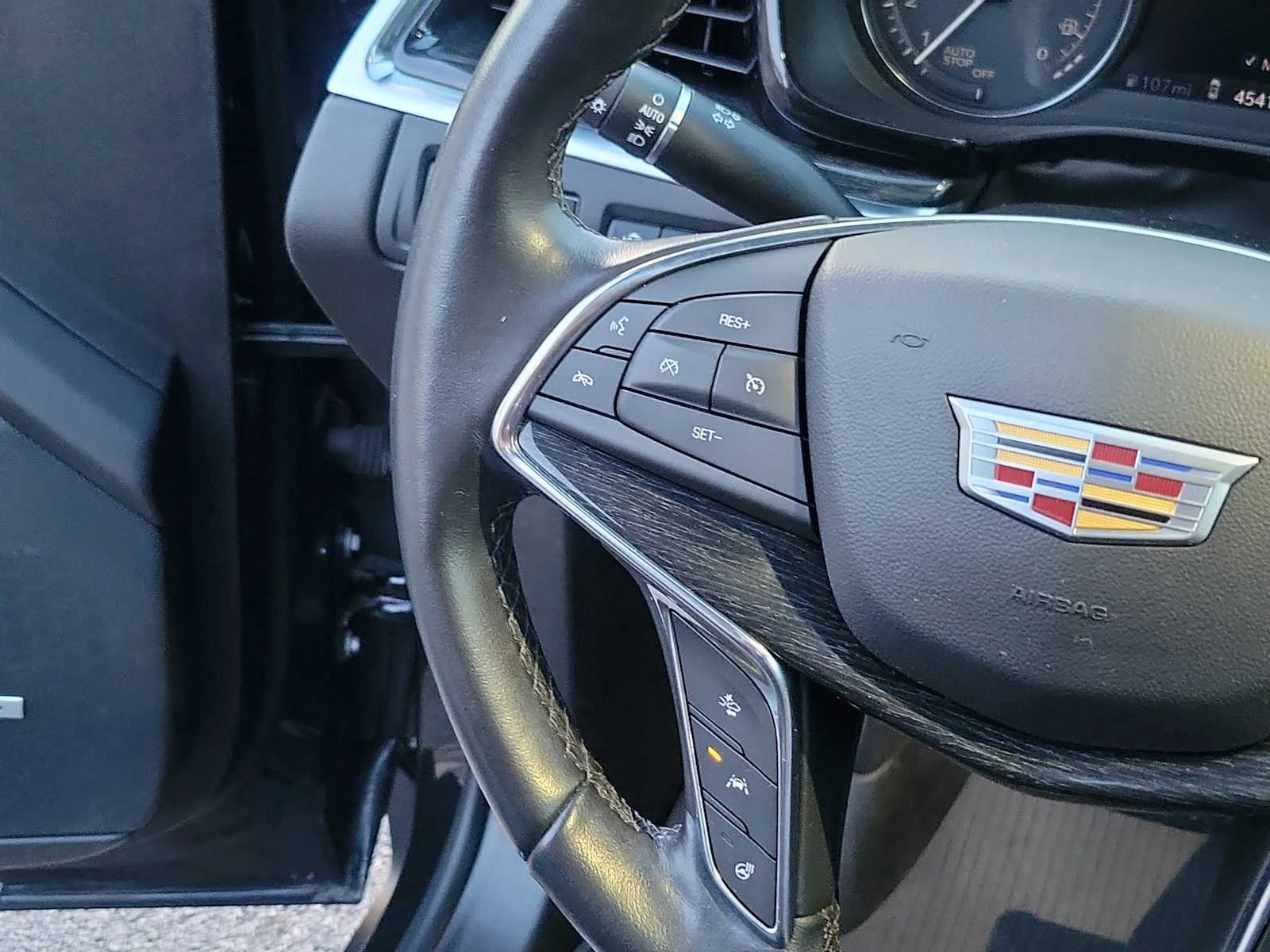 Used 2023 Stellar Black Metallic Cadillac Premium Luxury image 24