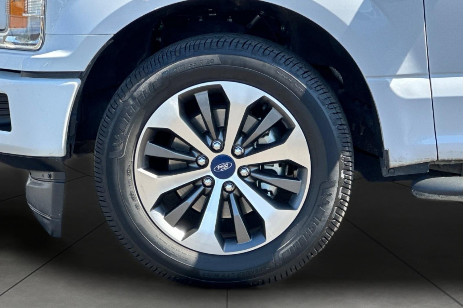 Used 2020 White Ford XL image 28