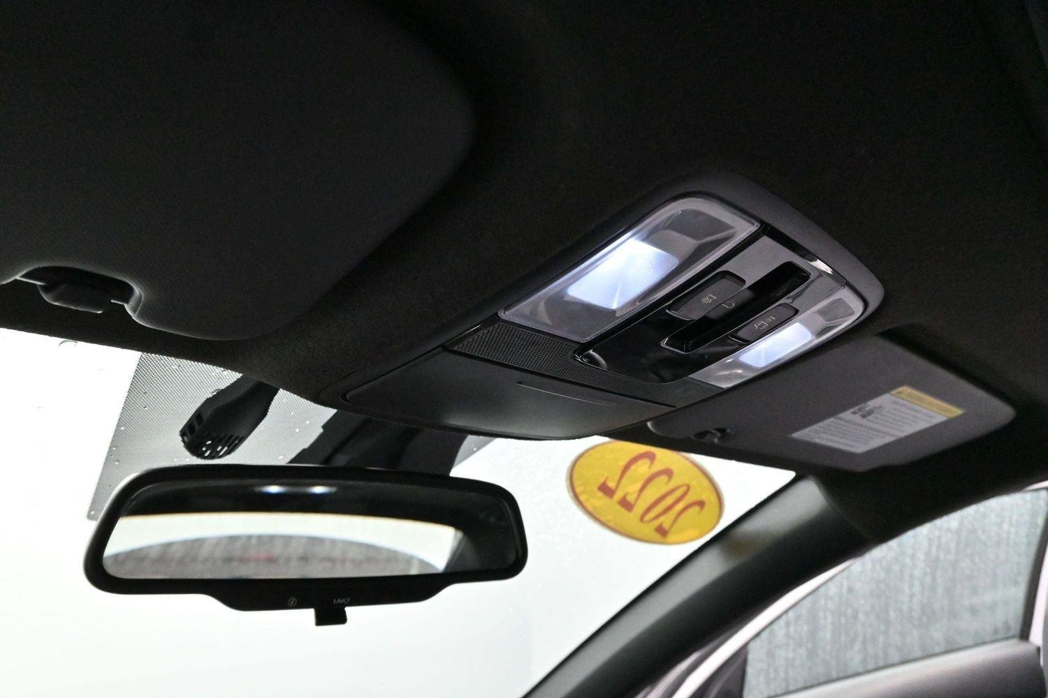 Used 2022 Snow White Pearl Kia GT-Line image 26