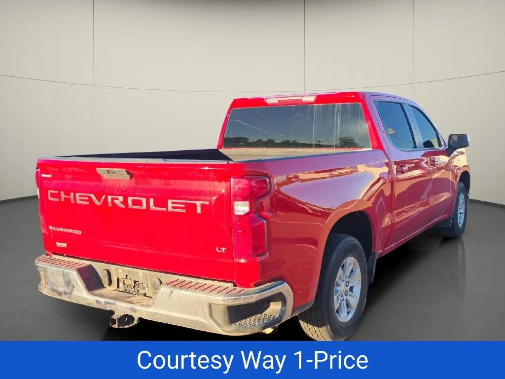 Used 2021 Red Chevrolet LT image 10