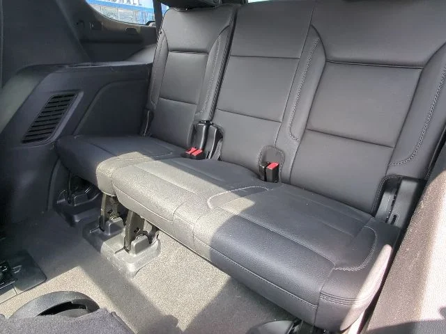 2023 GMC Yukon Denali - Photo 28