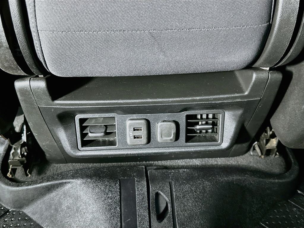 Pre-Owned 2023 Chevrolet Silverado 2500HD LT, photo 24
